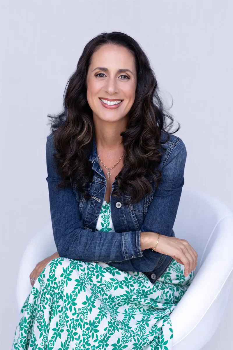 Elizabeth Cappelletti, MA, LMFT — relationship and marriage coach